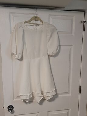 Discovery White Puff Sleeve Midi Dress